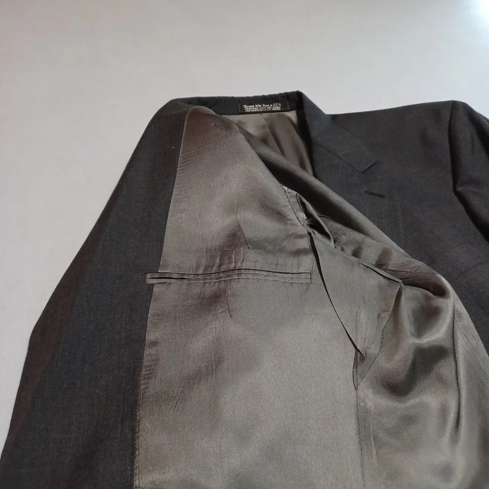 Vintage Mens Charcoal Gray Two Button Blazer Sport Coat Made in USA 42S
